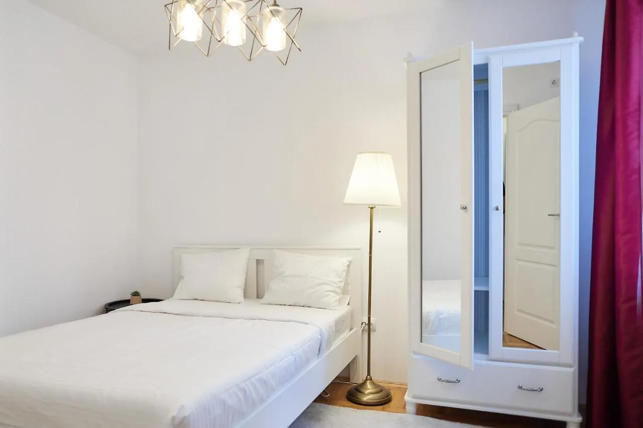 Cozy Apartment In The Center Bukarest